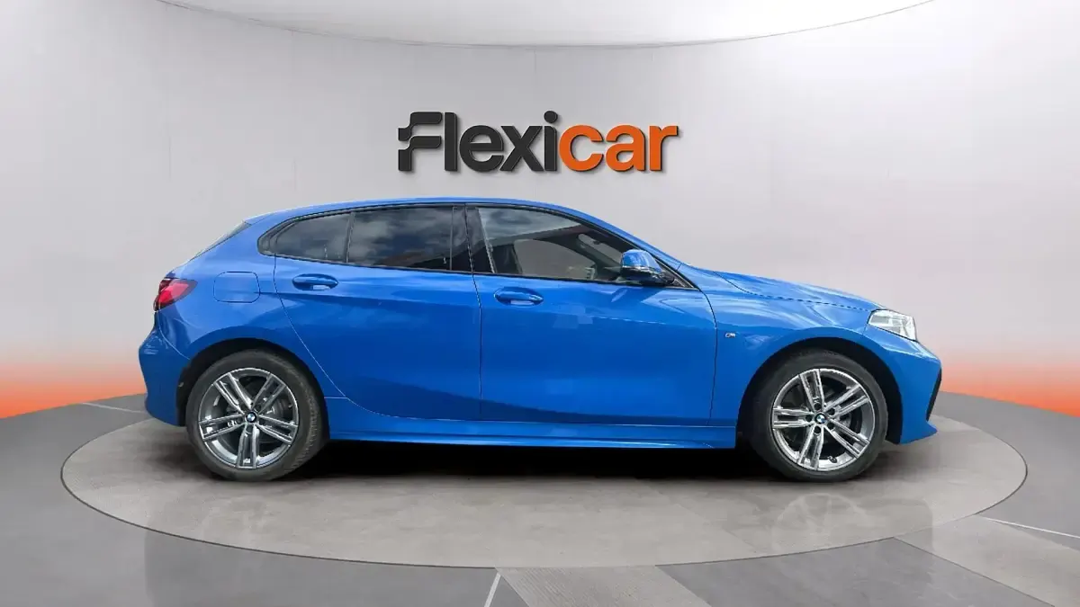 Usado BMW 116 122 CV (89 kW) 2024 Azul Utilitario