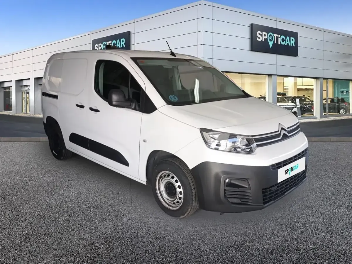 Usado Citroën Berlingo 102 CV (75 kW) 2022 Blanco Monovolumen