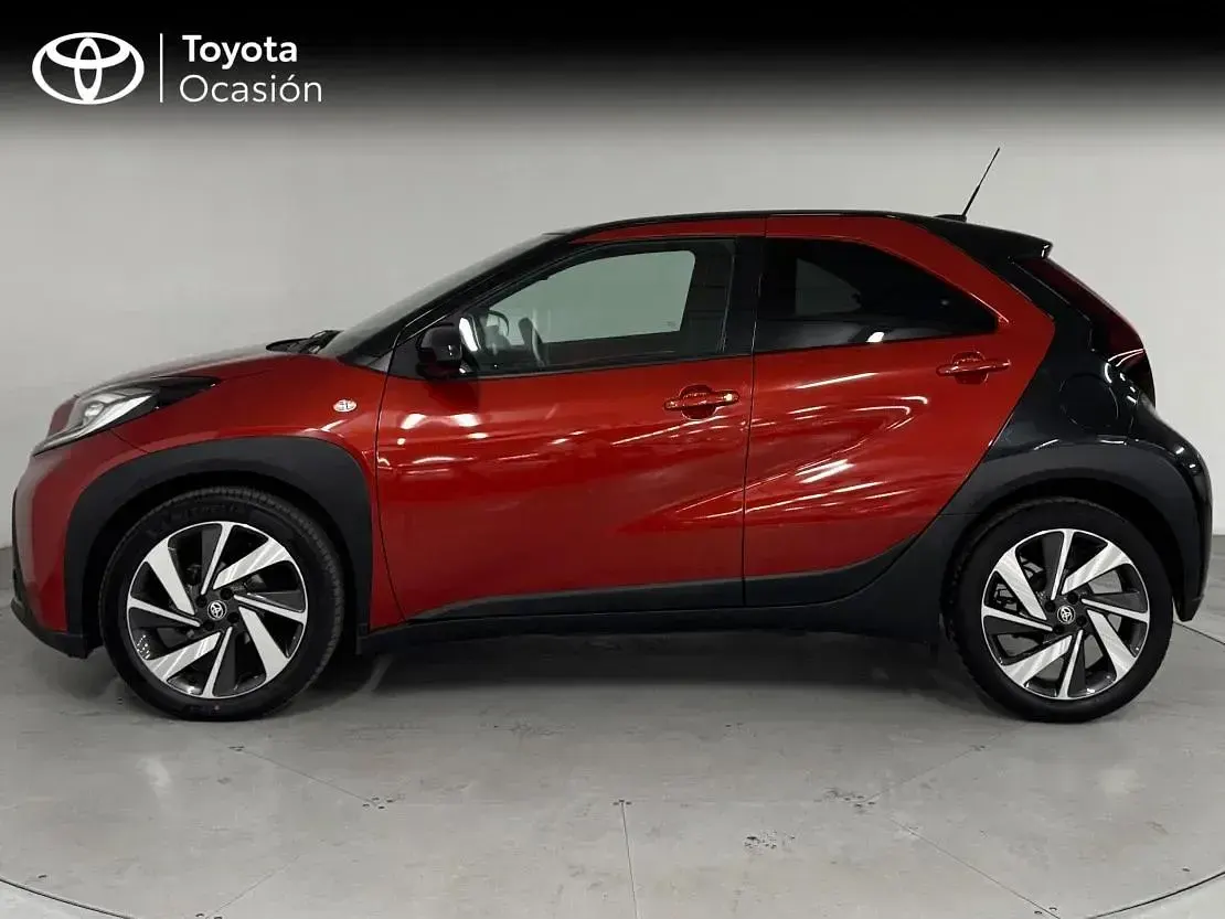 Usado Toyota Aygo X Edition 72 CV (52 kW) 2022 Bit rojo chilli SUV