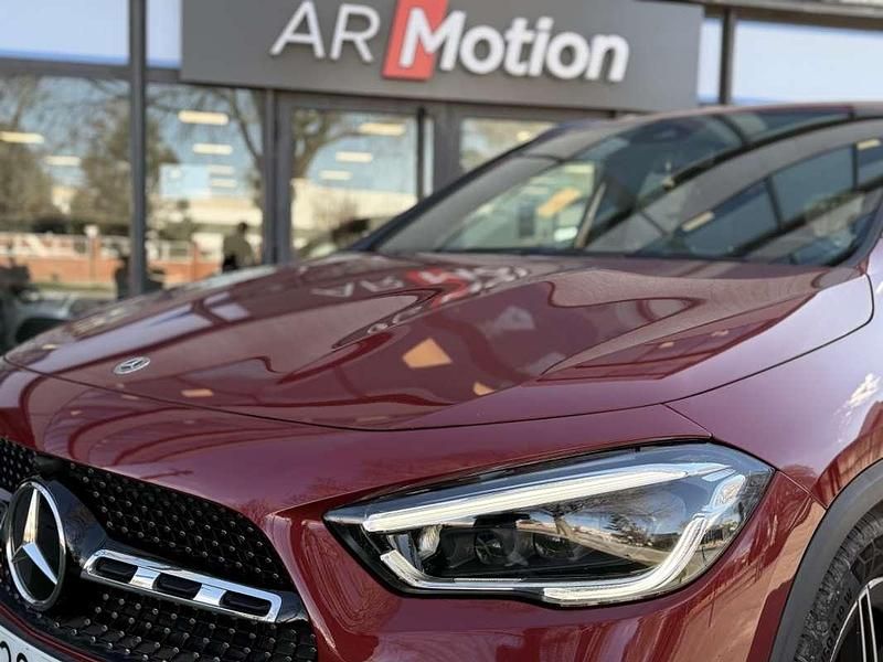 Usado Mercedes GLA200 150 CV (110 kW) 2022 Burdeos SUV