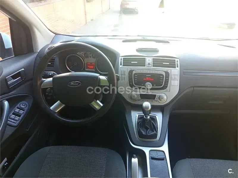 Usado Ford Kuga Trend 140 CV (102 kW) 2011 Blanco SUV
