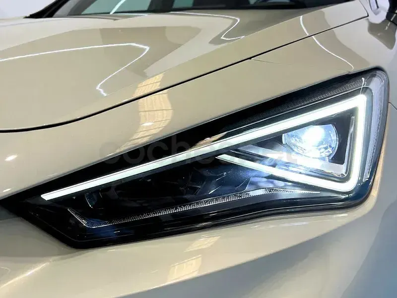 Usado Cupra Formentor VZ 390 CV (286 kW) 2023 Beige SUV