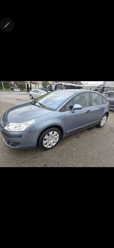 Usado Citroën C4 90 CV (66 kW) 2005 Gris Utilitario