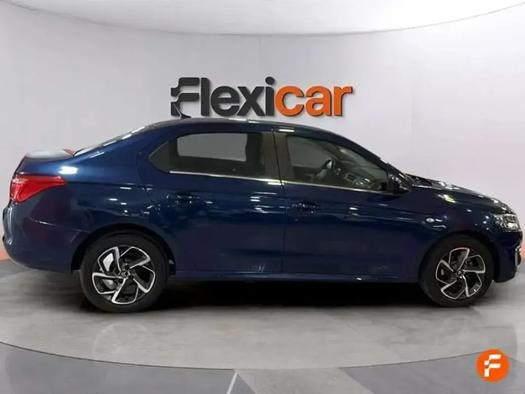 Usado Citroën C-Elysee I PureTech 82 CV (60 kW) 2018 Azul Berlina