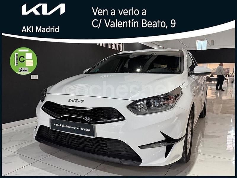 Blanco Usado 2022 Kia Ceed Utilitario | 16.500 € (Precio justo) - Imagen 1/4