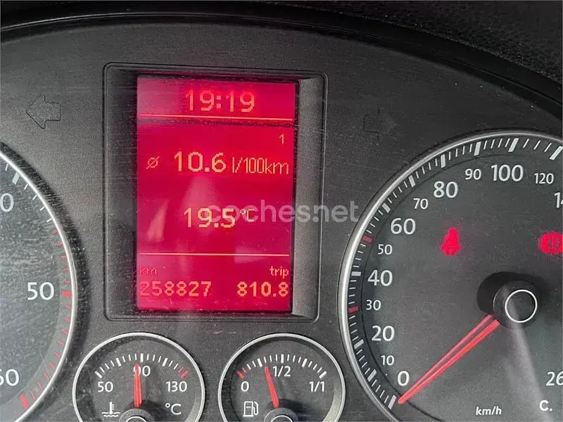 Usado VW Golf V Highline 105 CV (77 kW) 2007 Negro Berlina