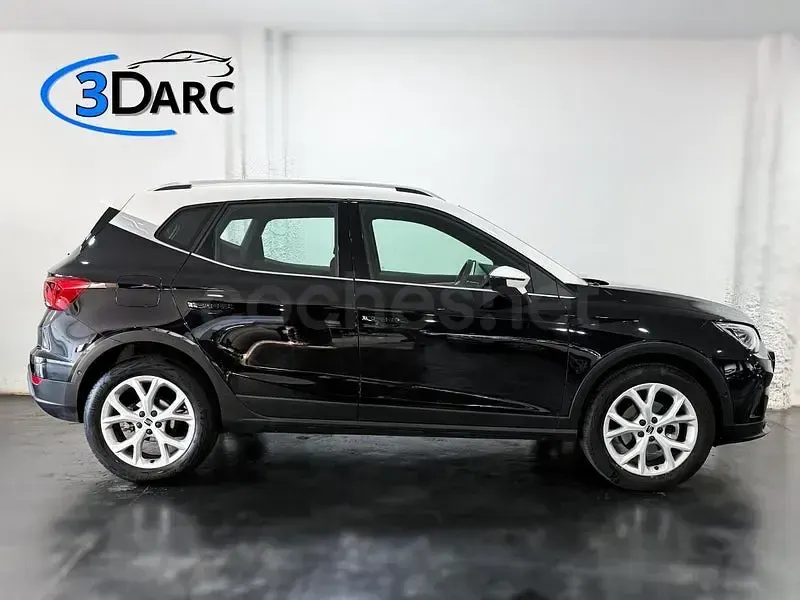 Usado Seat Arona FR 115 CV (84 kW) 2025 Negro SUV
