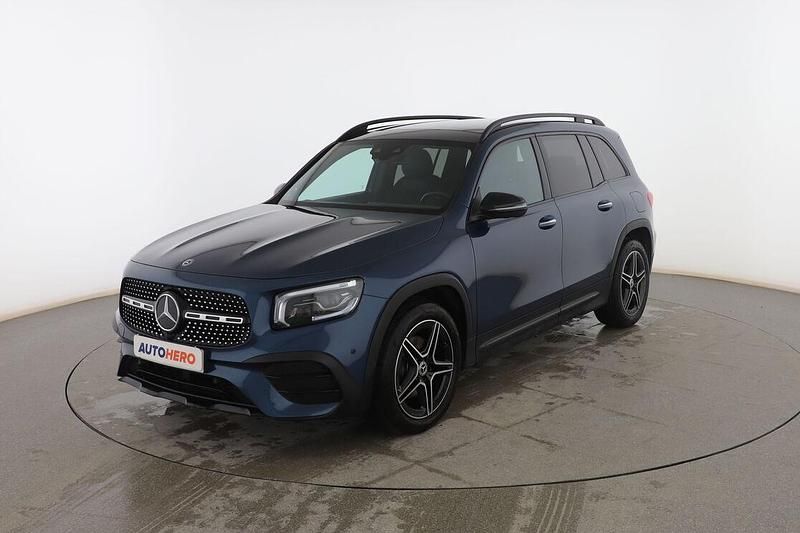 Usado Mercedes GLB200 AMG line 163 CV (119 kW) 2020 Azul SUV