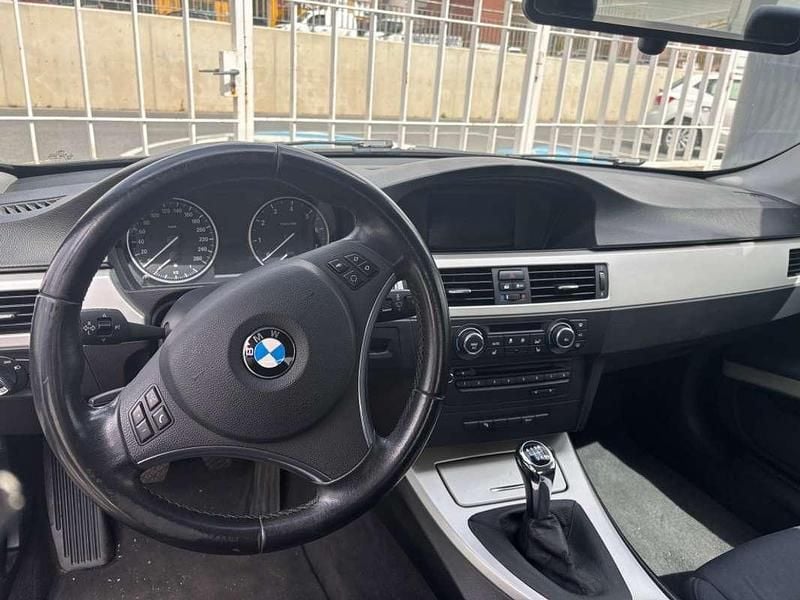 Usado BMW 318 143 CV (105 kW) 2013 Negro Coupe