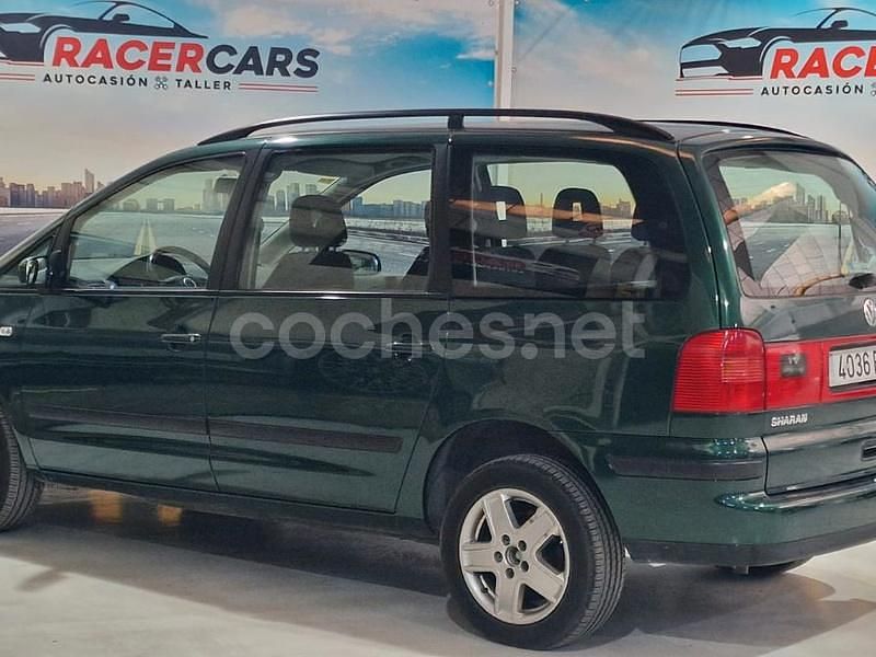 Usado VW Sharan Comfortline 115 CV (84 kW) 2002 Verde Monovolumen