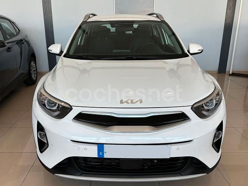 Blanco Usado 2024 Kia Stonic SUV | 20.800 € (Un poco caro) - Imagen 1/4