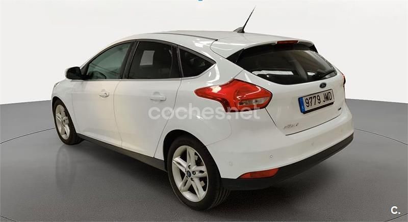 Usado Ford Focus Titanium 125 CV (91 kW) 2016 Blanco Berlina