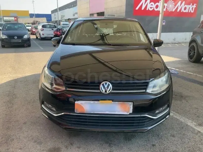 Usado VW Polo Advance 90 CV (66 kW) 2014 Negro Berlina
