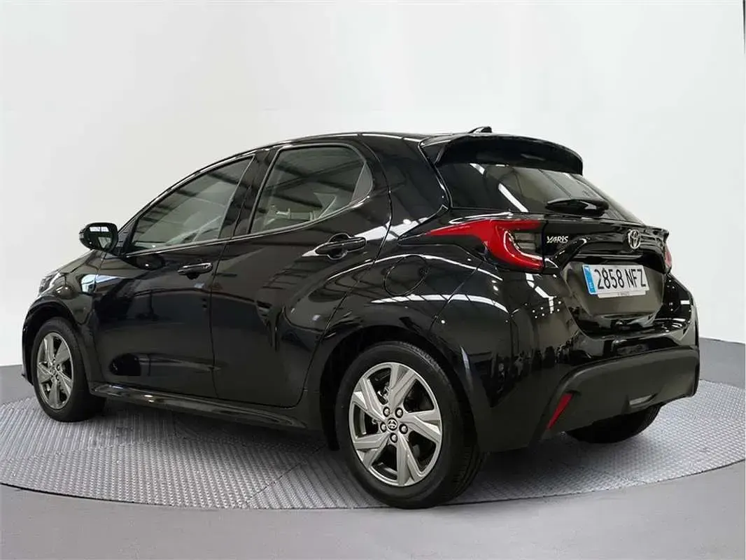Usado Toyota Yaris Active 116 CV (85 kW) 2025 Utilitario