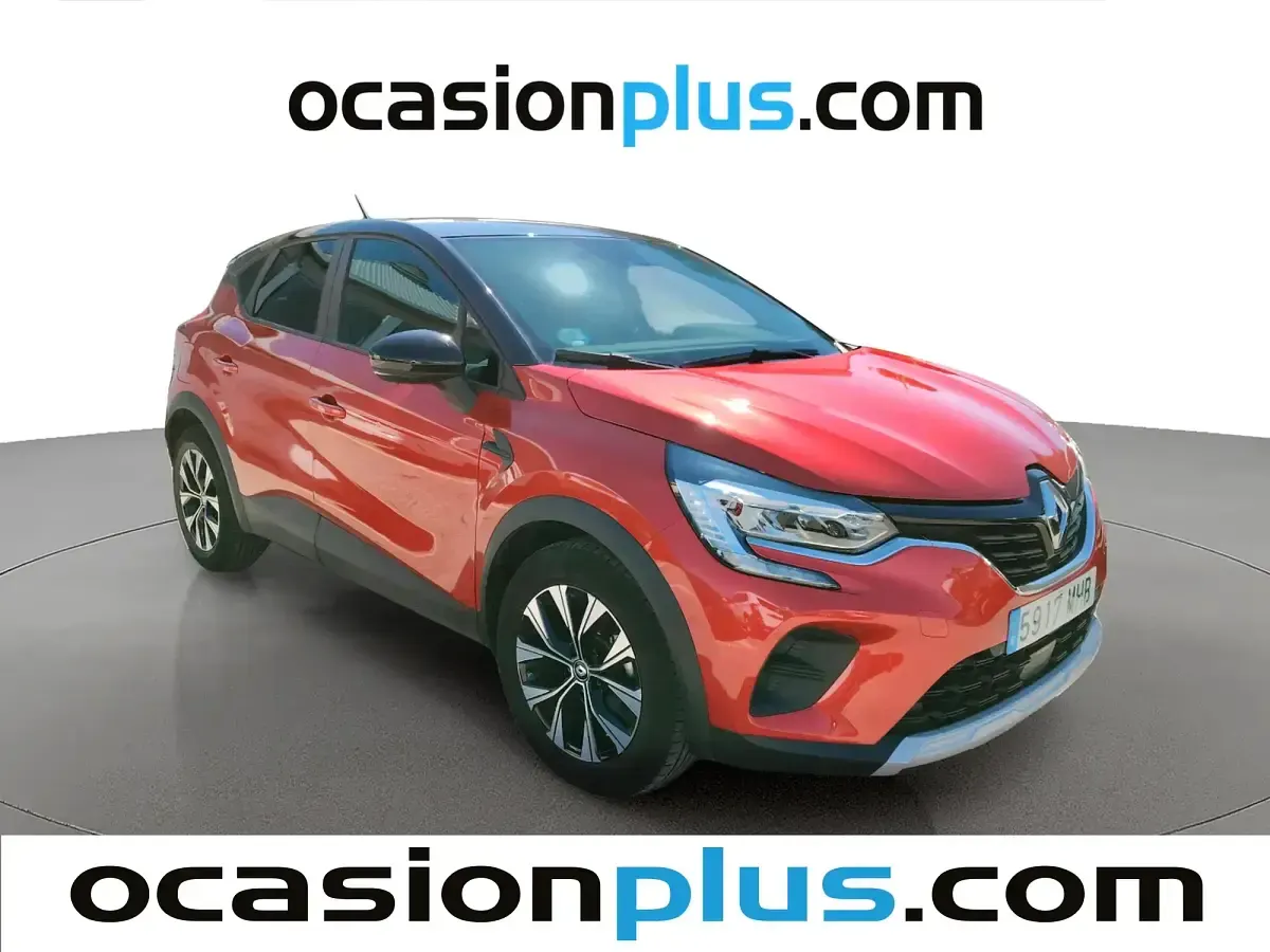 Usado Renault Captur Equilibre 100 CV (73 kW) 2023 Rojo SUV