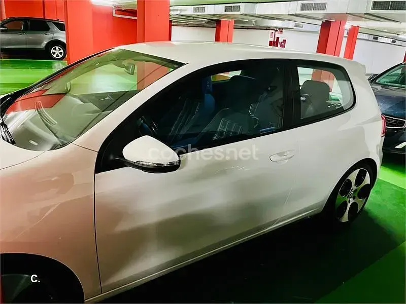 Usado VW Golf VI GTI 210 CV (154 kW) 2010 Blanco Utilitario
