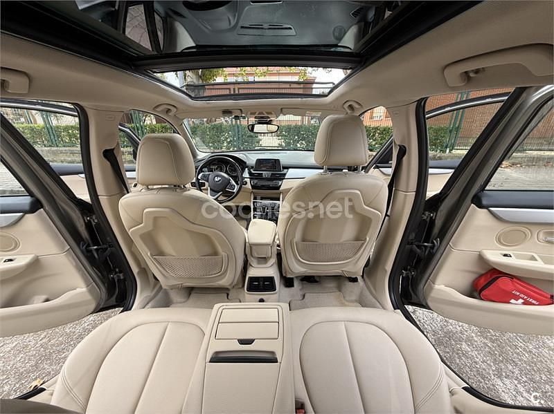 Beige Usado 2015 BMW 218 Familiar | 10.900 € (Un poco caro) - Imagen 1/4