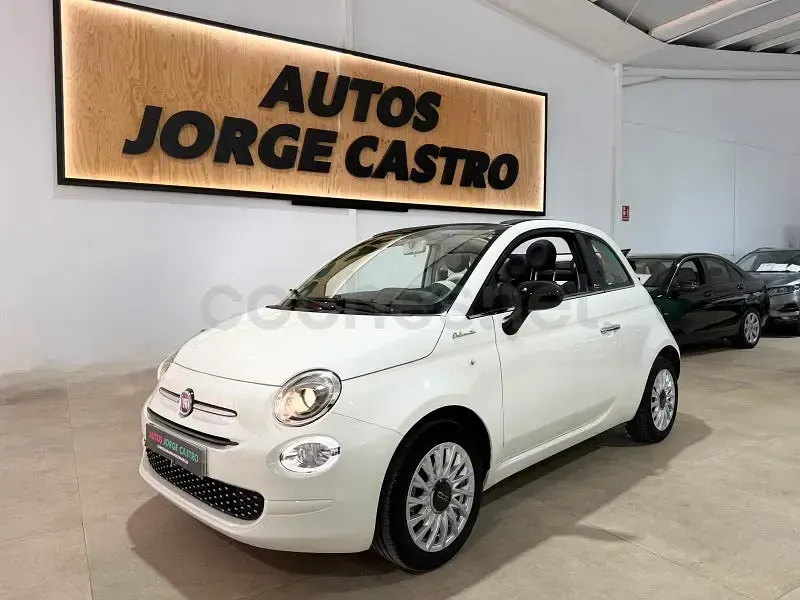 Usado Fiat 500C Dolcevita 70 CV (51 kW) 2022 Beige Descapotable