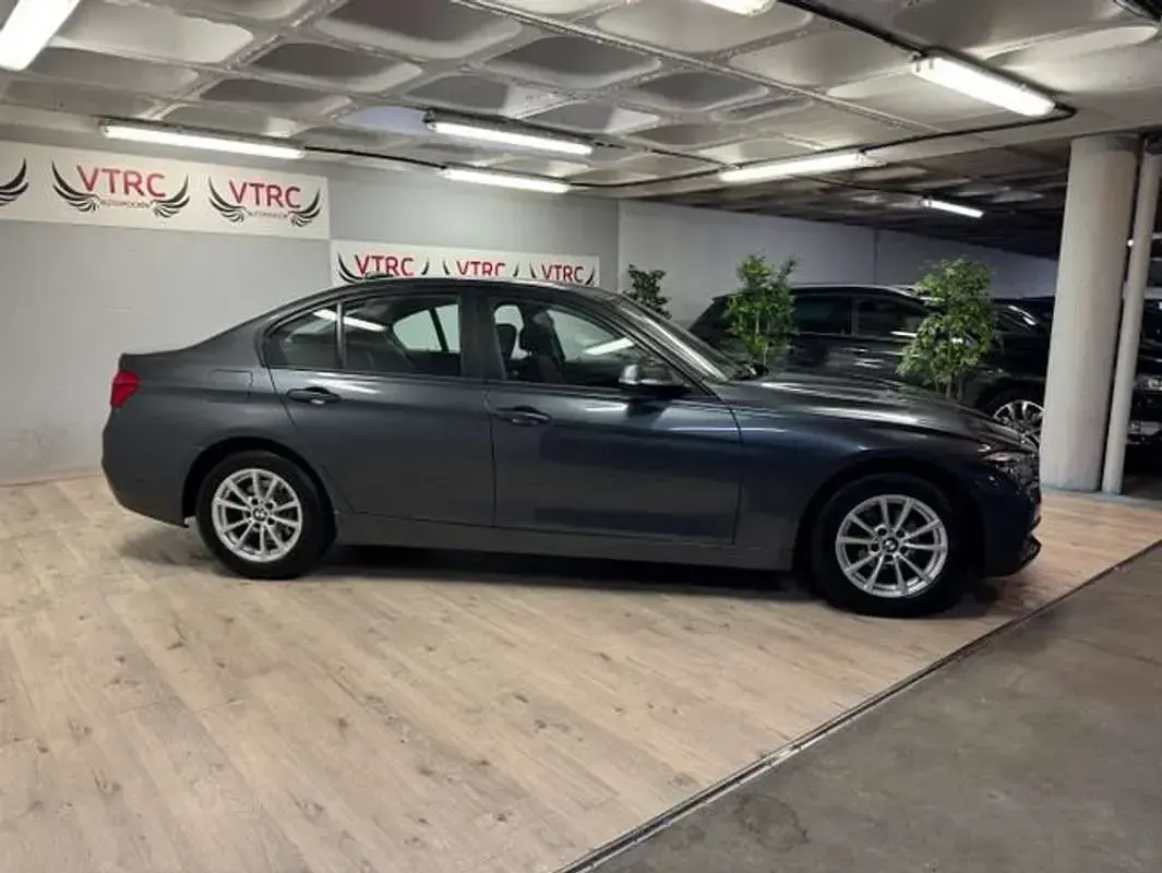 Używany BMW 318 150 KM (110 kW) 2019 Szary Sedan/Limuzyna