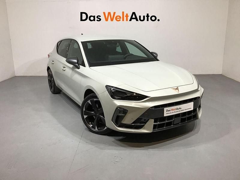 Usado Cupra Leon 150 CV (110 kW) 2024 Blanco