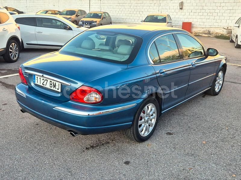 Usado Jaguar X-type Executive 196 CV (144 kW) 2001 Azul Berlina