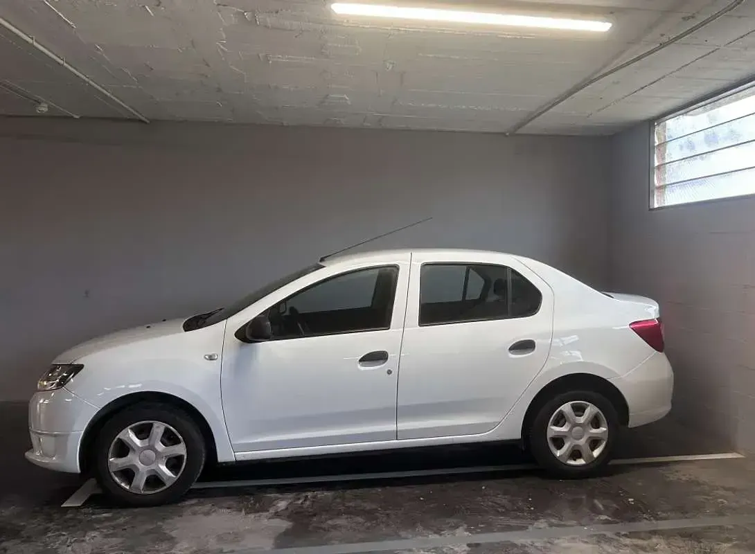 Usado Dacia Logan Ambiance 90 CV (66 kW) 2015 Blanco Utilitario