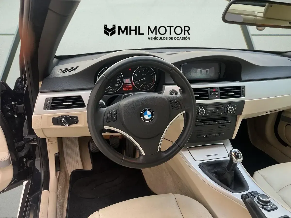 Usado BMW 330 Cabriolet 272 CV (200 kW) 2012 Negro Descapotable