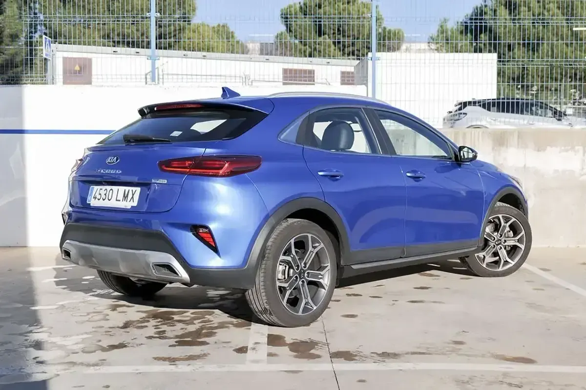 Usado Kia XCeed 141 CV (103 kW) 2021 Azul SUV