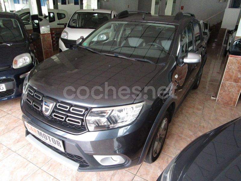 Negro Usado 2018 Dacia Sandero Comfort Utilitario | 7995 € (Buen precio) - Imagen 1/4