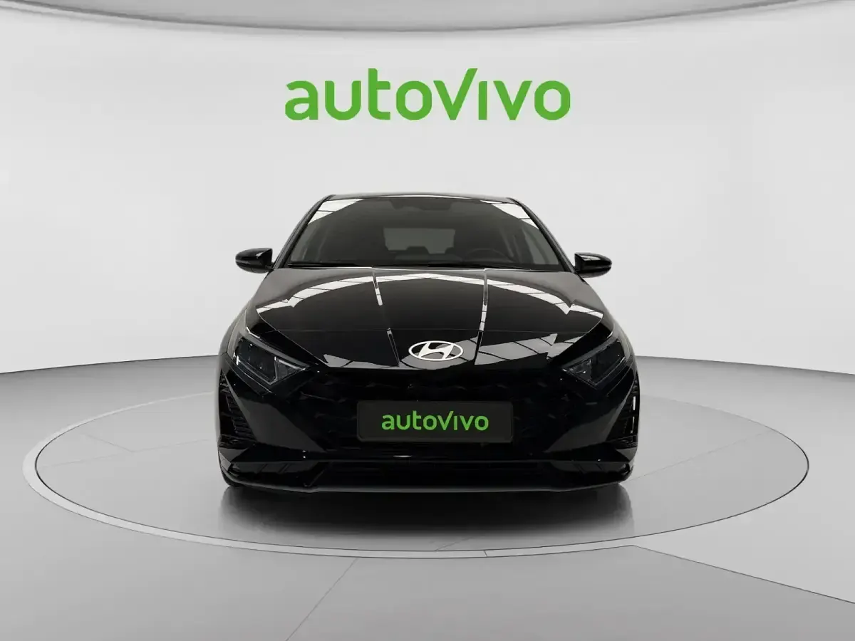 Usado Hyundai i20 100 CV (73 kW) 2024 Negro Utilitario