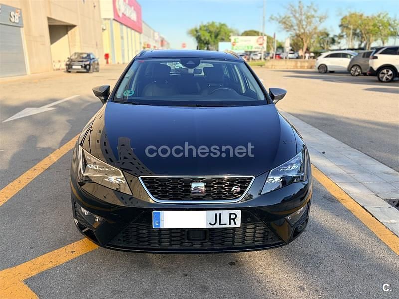 Käytetty Seat Leon ST FR 150 HP (110 kW) 2016 Musta Farmari