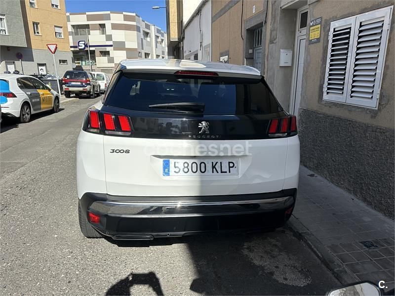 Usado Peugeot 3008 Active 130 CV (95 kW) 2018 Blanco SUV