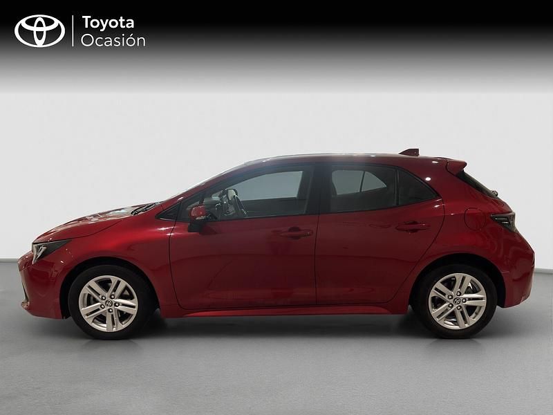 Usado Toyota Corolla Active 122 CV (89 kW) 2021 Rojo Berlina