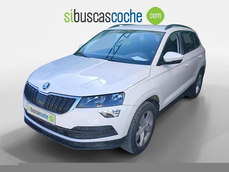 Usado Skoda Karoq Ambition 150 CV (110 kW) 2021 Blanco SUV