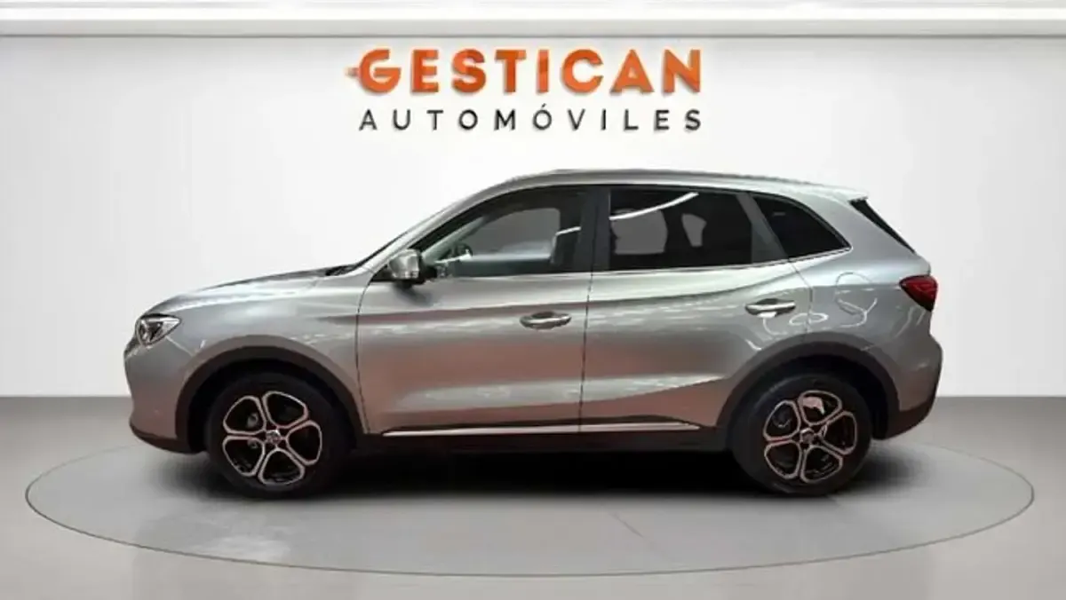 Nuevo MG ZS Comfort 106 CV (77 kW) 2026 Gris SUV