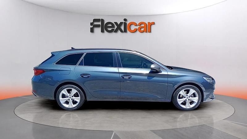 Usado Seat Leon FR 151 CV (111 kW) 2024 Gris Familiar