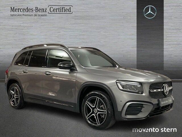 Usado Mercedes GLB200 163 CV (119 kW) 2024 Gris montaña SUV