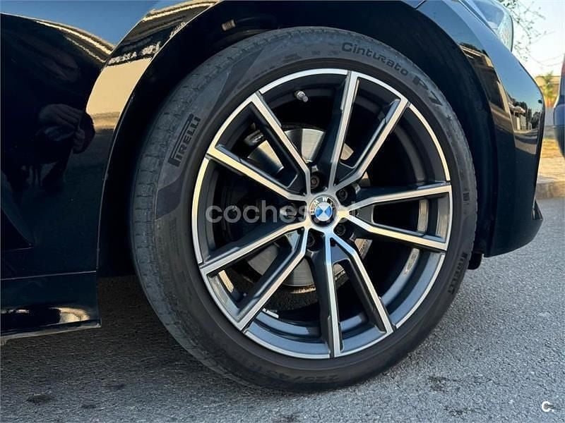 Usado BMW 320e 190 CV (139 kW) 2021 Negro Familiar