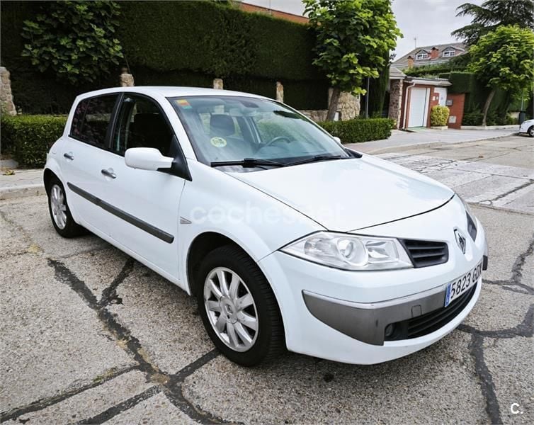 Blanco Usado 2009 Renault Mégane III Dynamique Berlina | 2500 € (Super precio) - Imagen 1/4