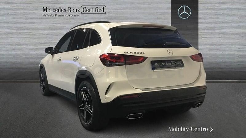 Usado Mercedes GLA200 AMG line 150 CV (110 kW) 2022 Blanco polar  pintura unicolor SUV