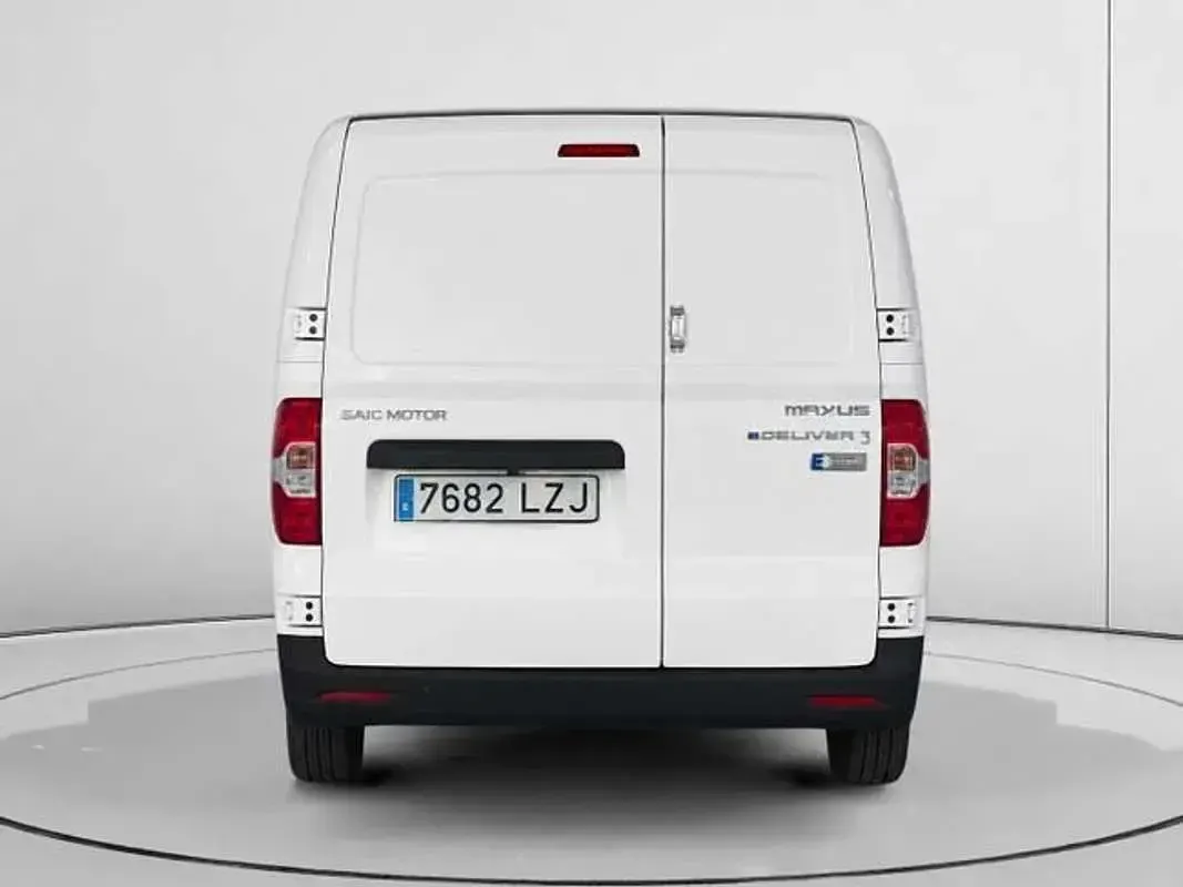 Usado Maxus eDeliver 3 89 kW (122 CV) 2022 Blanco Van
