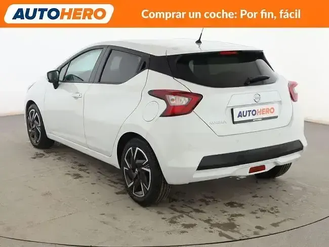 Używany Nissan Micra Acenta 92 KM (67 kW) 2021 Biały Hatchback