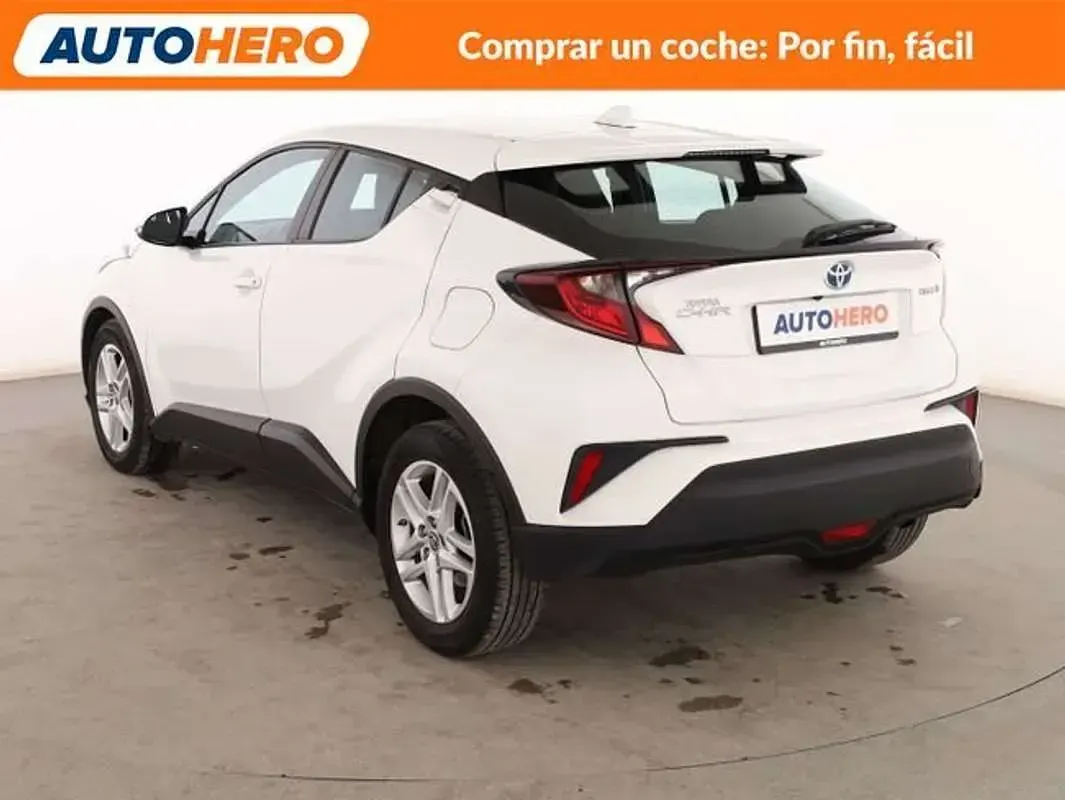 Usado Toyota C-HR Active 122 CV (89 kW) 2023 Blanco SUV