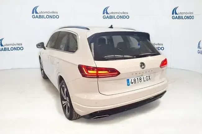 Usado VW Touareg R-line 231 CV (169 kW) 2020 Blanco SUV