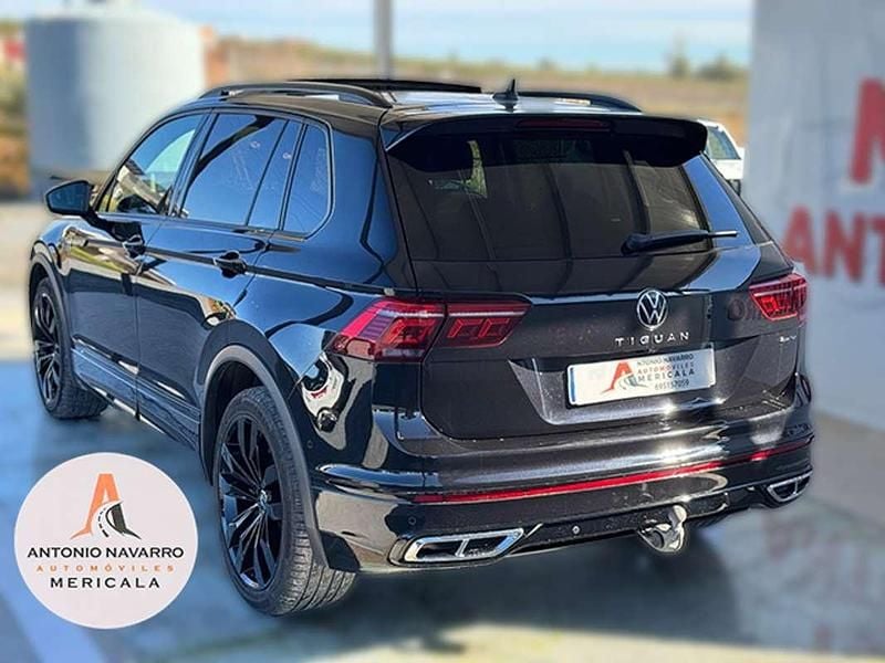 Usado VW Tiguan R-line 150 CV (110 kW) 2021 Negro SUV