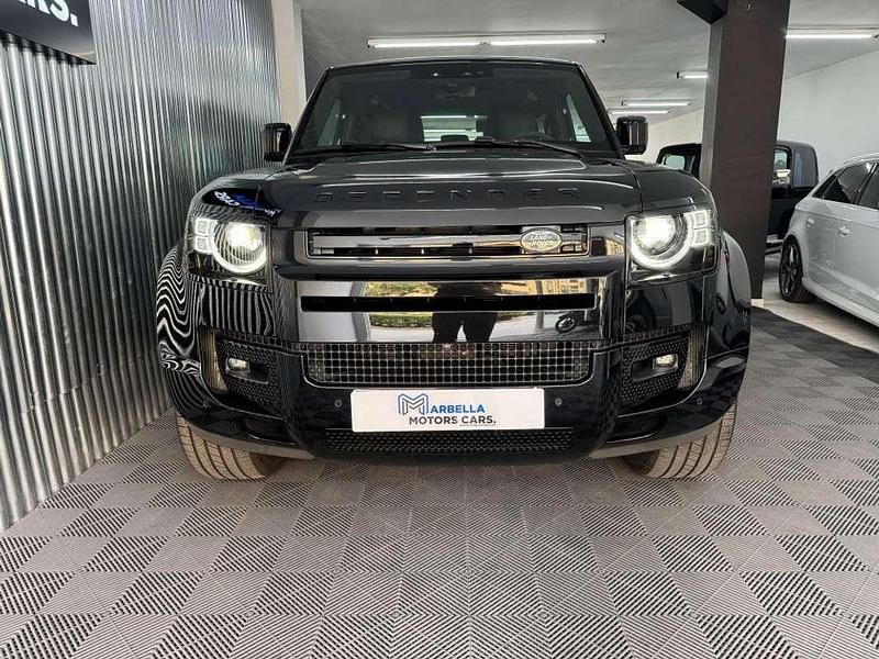 Usado Land Rover Defender 525 CV (386 kW) 2024 Negro SUV