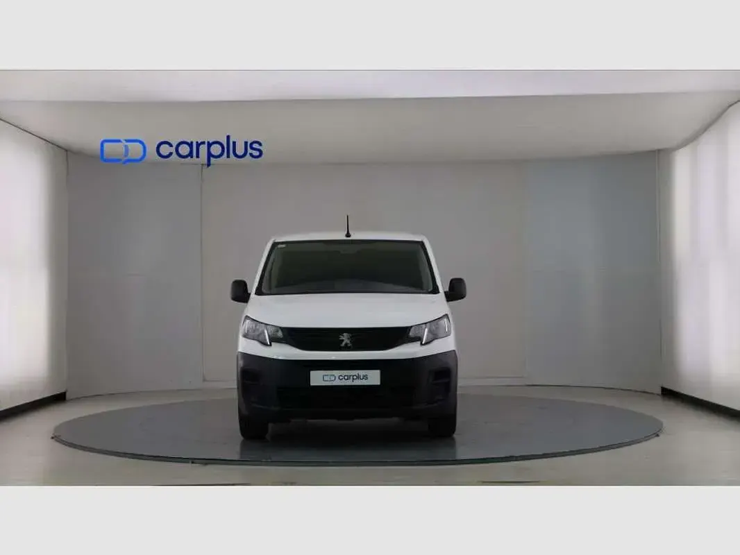 Usado Peugeot Partner S 102 CV (75 kW) 2022 Blanco Monovolumen