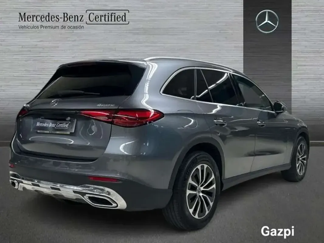 Usado Mercedes GLC220 197 CV (144 kW) 2023 Gris selenita SUV