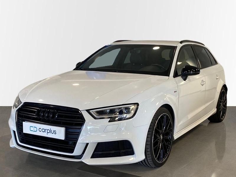 Usado Audi A3 Sportback Attraction 150 CV (110 kW) 2020 Blanco glaciar (metalizado) Utilitario