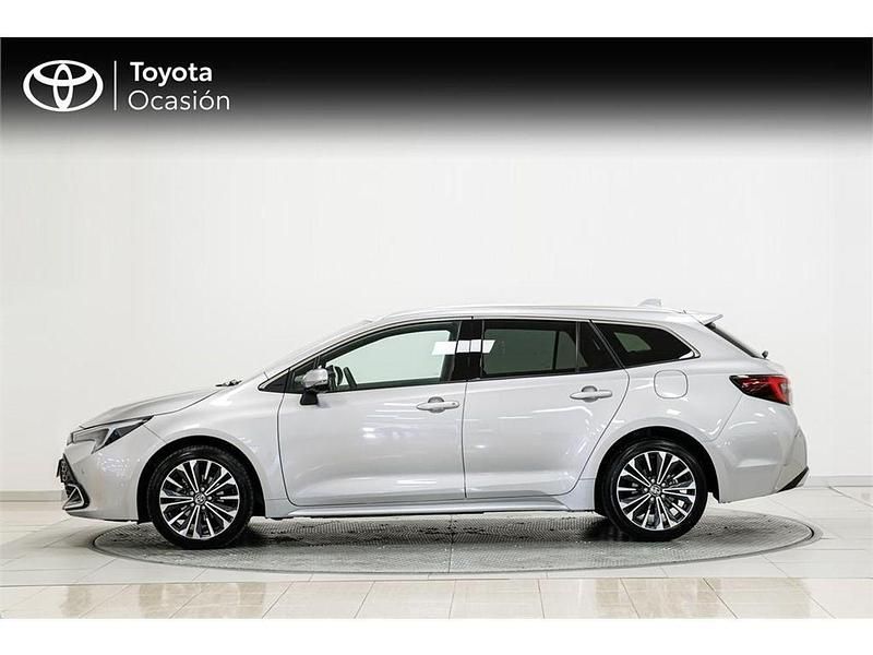 Usado Toyota Corolla Style 122 CV (89 kW) 2022 Gris Familiar